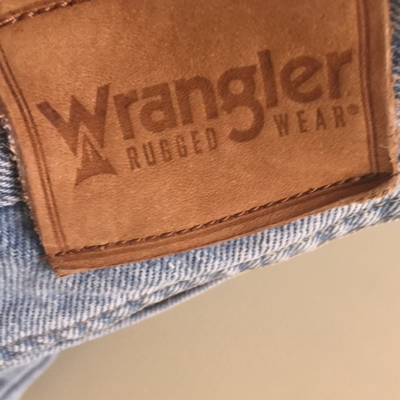 Men’s Wrangler Rugged Wear Jeans size 40 X 29 - Picture 2 of 8